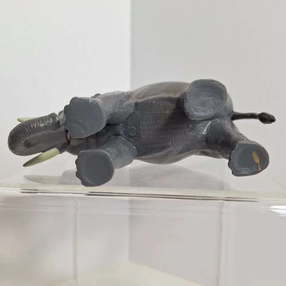 Terra Battat Gray African Elephant Figure 5" PVC Maison Joseph - Picture 10 of 11